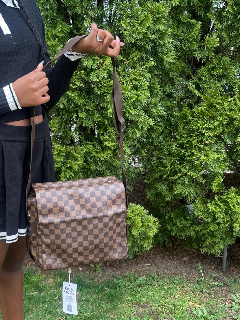 Pre-Love Louis Vuitton Damier Brown Checkered Men’s Crossbody Bag - Picture 4 of 17
